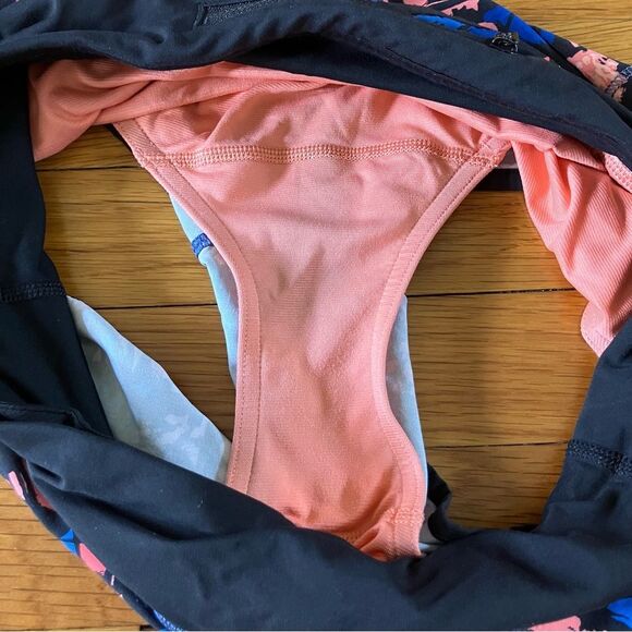 Lululemon Orange Blue Paint Storm Harbor Lightweight Gym Run Workout Shorts 4 - Picture 11 of 15